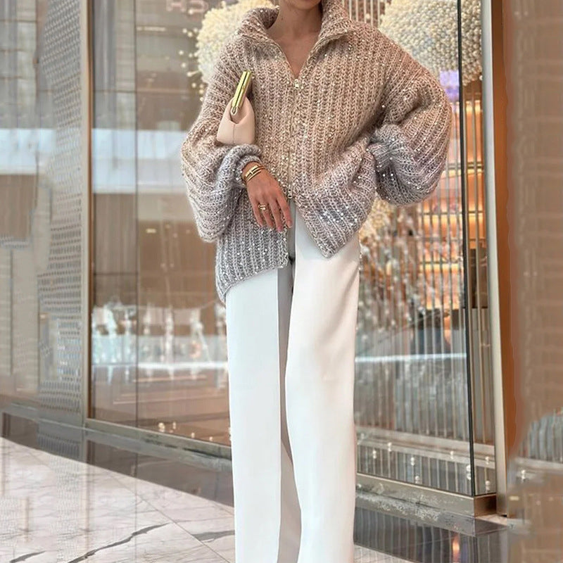 Sweater strikket med ensfarvede glimmer
