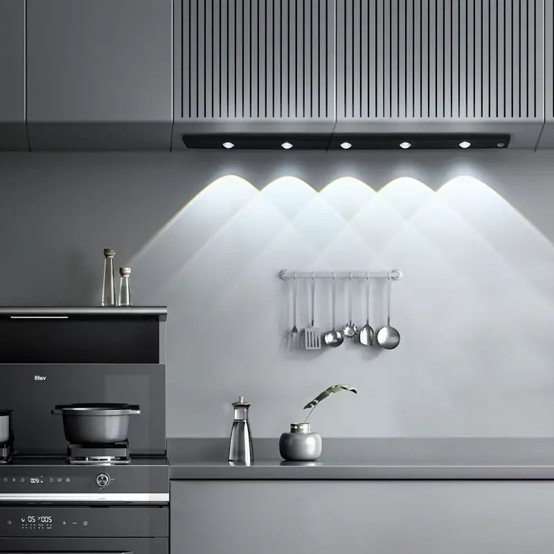 LED-lampe med smart bevegelsessensor
