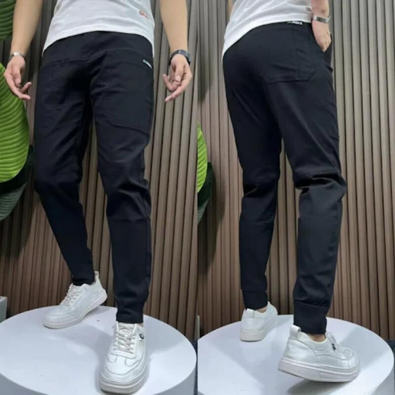 収納力の大きい快適なカーゴパンツ