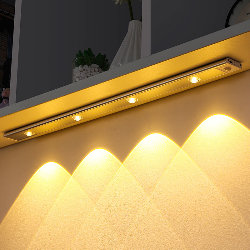 LED-lampe med smart bevegelsessensor