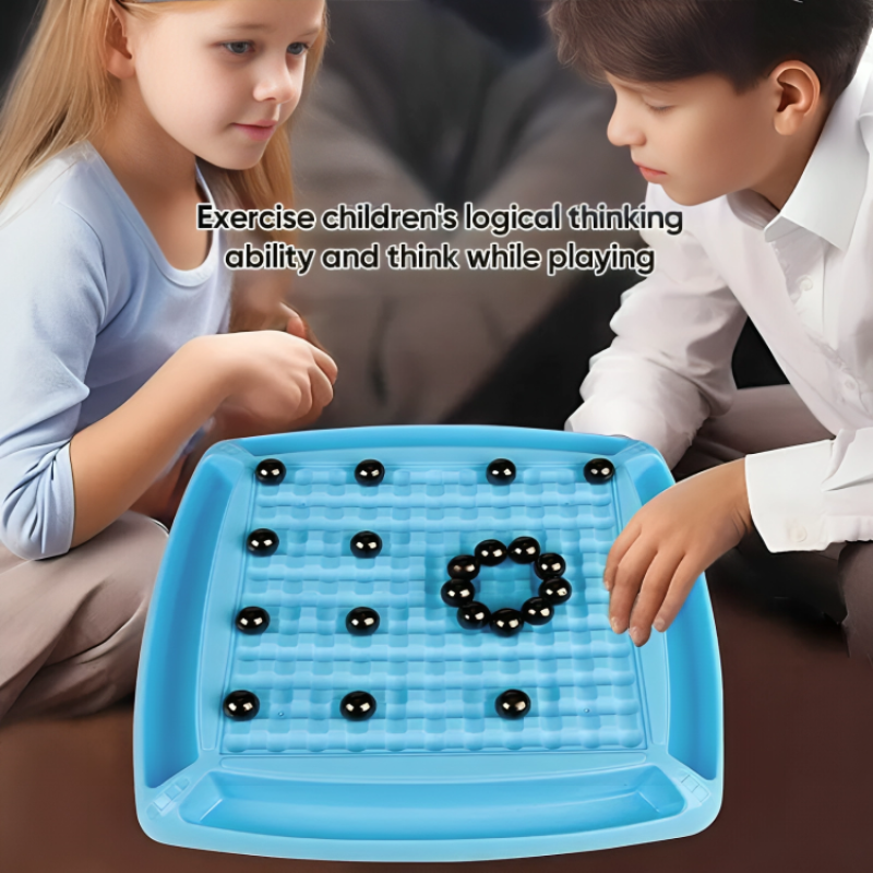 Have fun with the family with a magnetic skill game