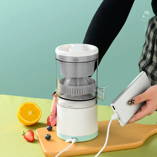 Přenosný elektrický citrusovač, rychlý a snadný 