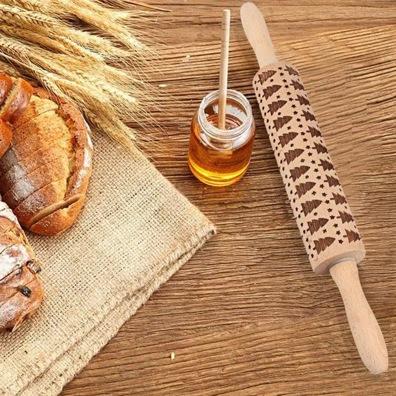 Tökéletes ünnepi sütik a gravírozott sodrófának köszönhetően 